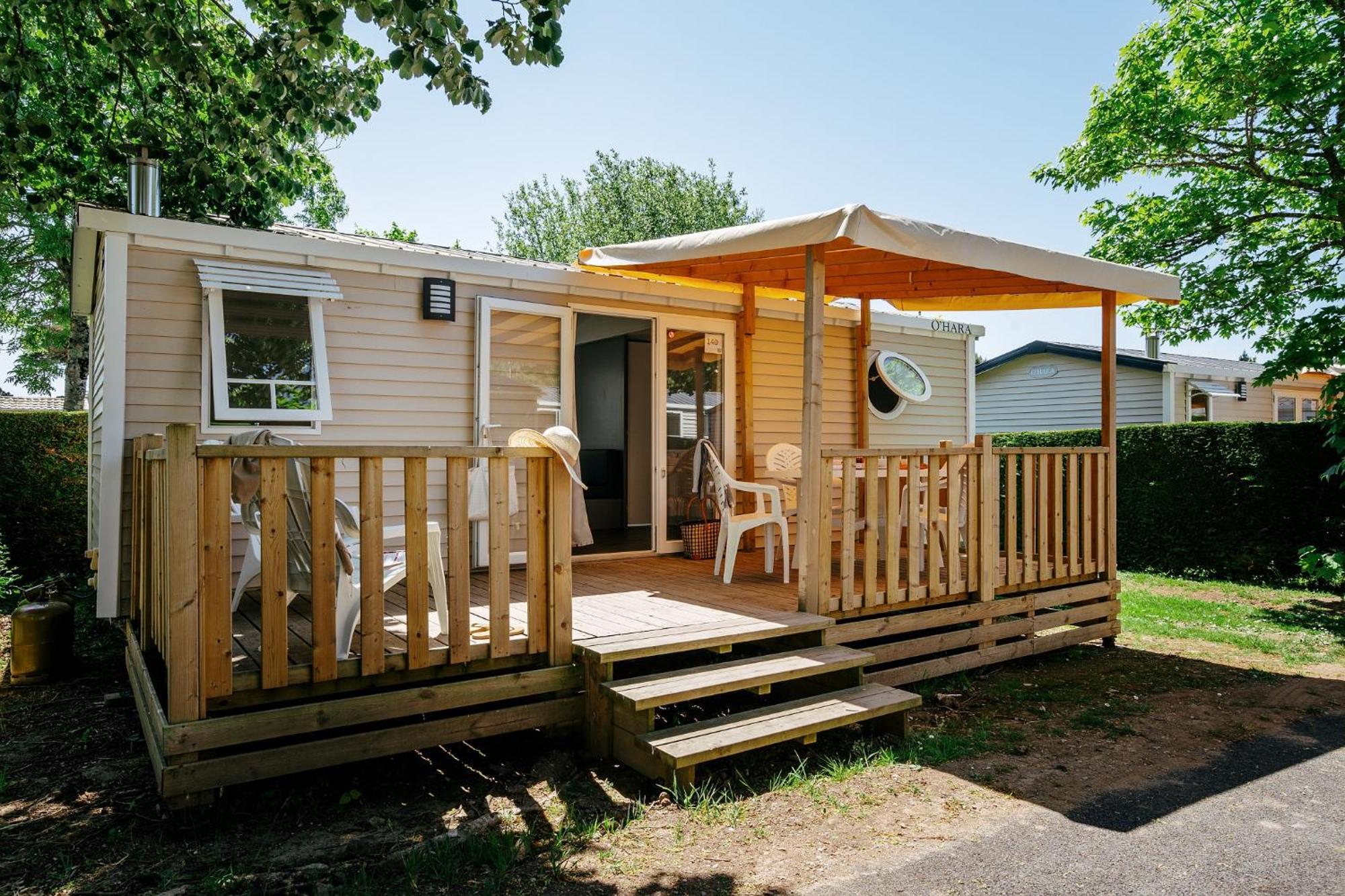 Camping Chateau De Galaure Chateauneuf-de-Galaure Eksteriør bilde